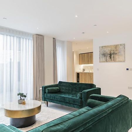 Luxury Spacious Flat With Communal Gardens And Parking 런던 외부 사진